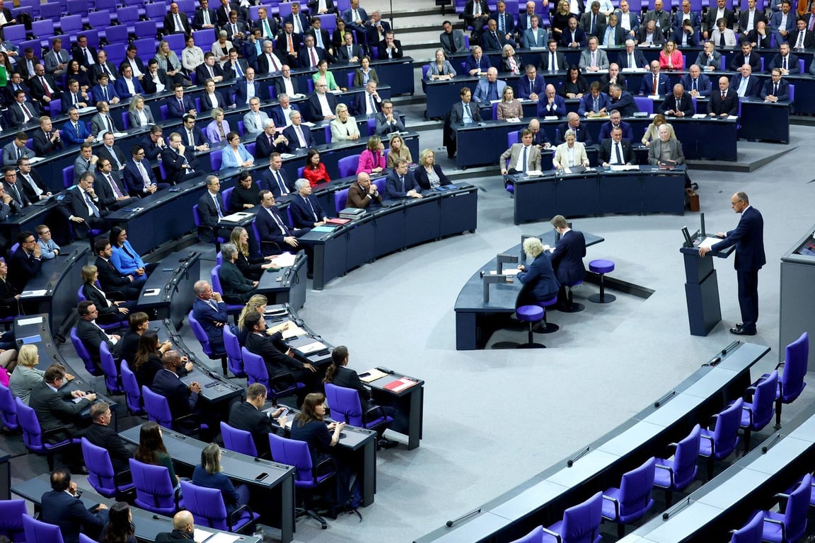 Budou v Bruselu lidé vypadávat z oken? Brusel straší následky možné maďarské špionáže