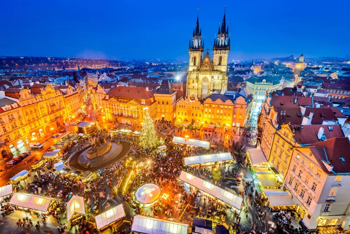 Kolik si vydělá prodejce u stánku na adventních trzích na Staroměstském náměstí? Jejich čistý zisk vám vyrazí dech