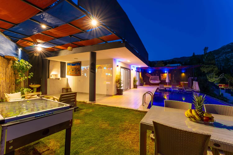 1kiralik-tatil-villasi-villa-emek- (26).jpg