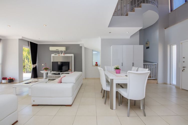 1kiralik-yazlik-tatil-villasi-villa-ahla- (17).jpg