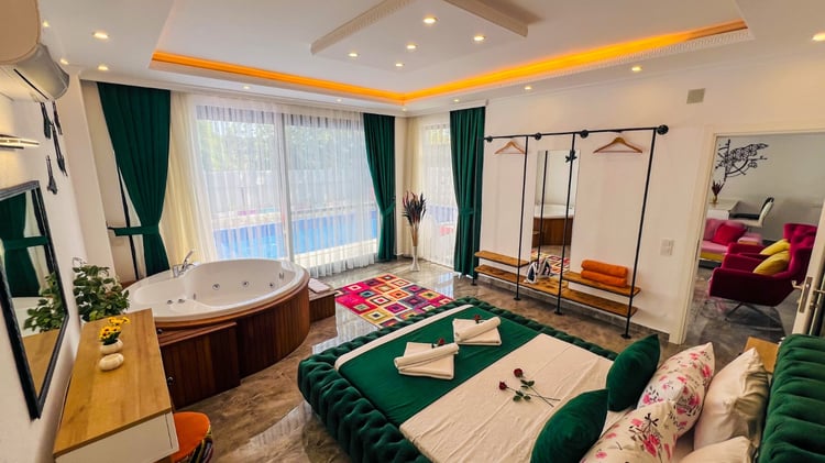 WhatsApp Image 2026-01-15 at 16.47.07 (3).jpeg