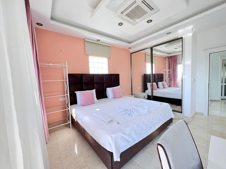 1kiralik-kalabalık-aileler-icin-uygun-villa-villa-gulistan- (26).jpeg