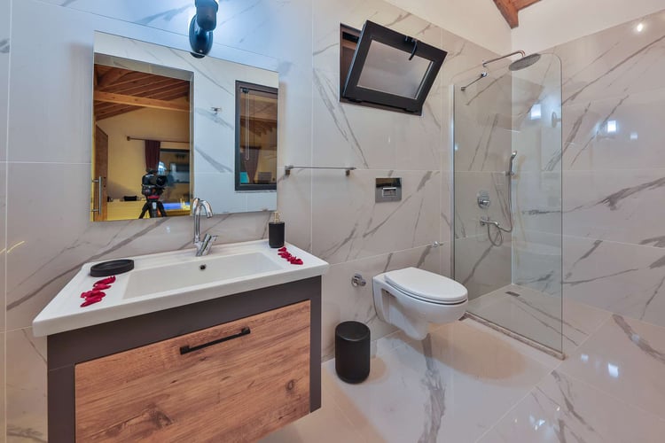 1kiralik-yazlik-tatil-villasi-villa-erisa- (42).jpg