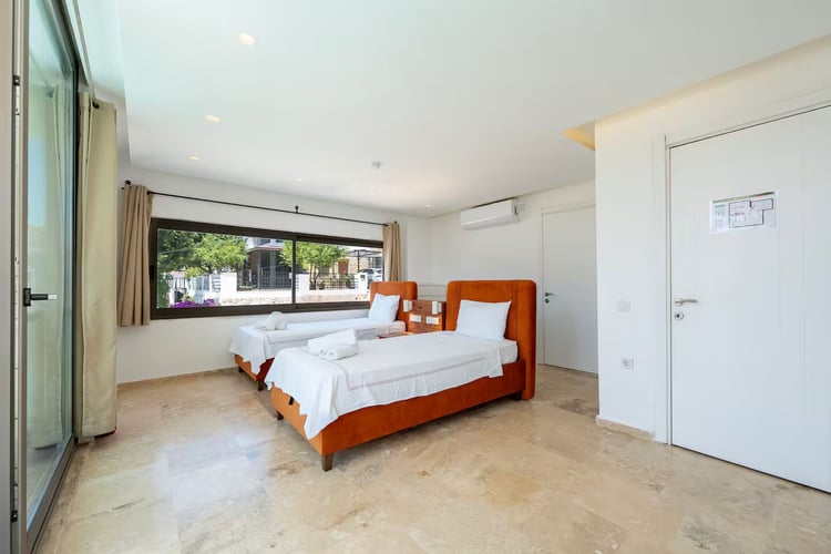 1yazlik-deniz-manzarali-villa-villa-elma- (9).jpg