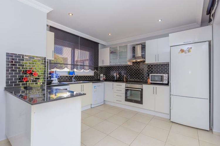 1kiralik-yazlik-tatil-villasi-villa-ahla- (16).jpg