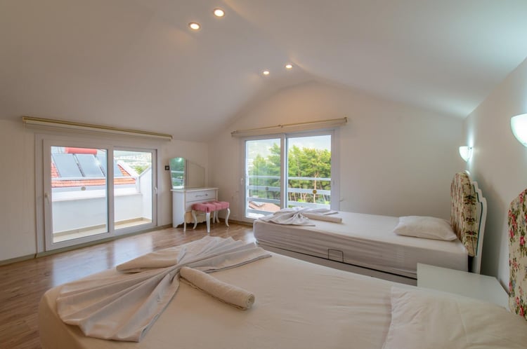 1kiralik-yazlik-villa-villa-kibar-hisarönü- (27).jpeg