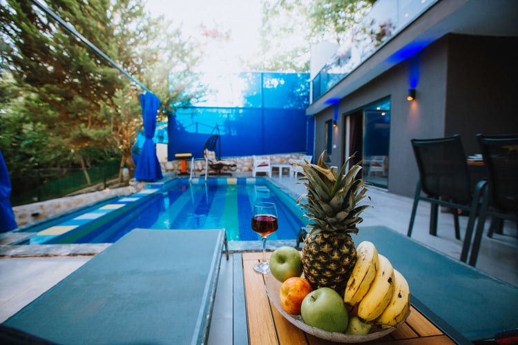 1kiralik-yazlik-villa-villa-cerenimo- (9).jpg