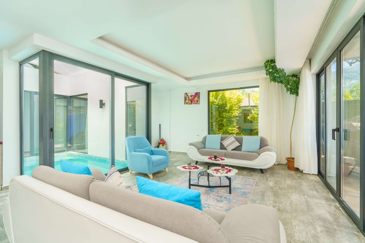 1kiralik-yazlik-villa-villa-leonardo (16).jpg