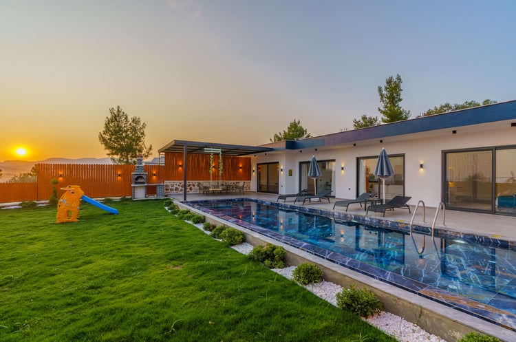 1kiralik-muhafazakar-villa-villa-tuna- (11).jpg