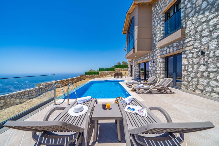 1kiralik-yazlik-villa-villa-buyuk-ada- (8).jpg