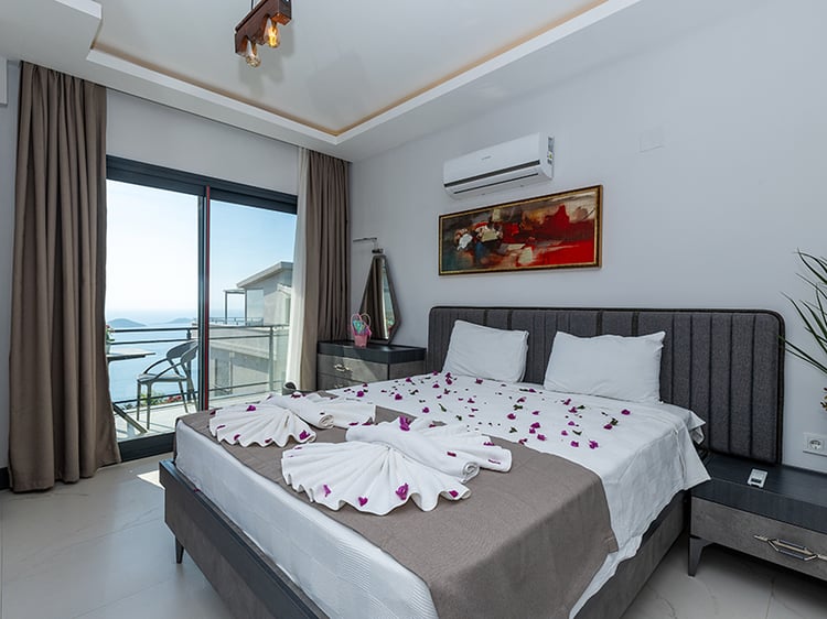 1kiralik-yazlik-villa-inci- (12).jpg