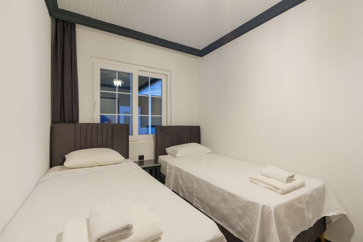 1kiralik-yazlik-villa-villa-zehra- (37).jpg