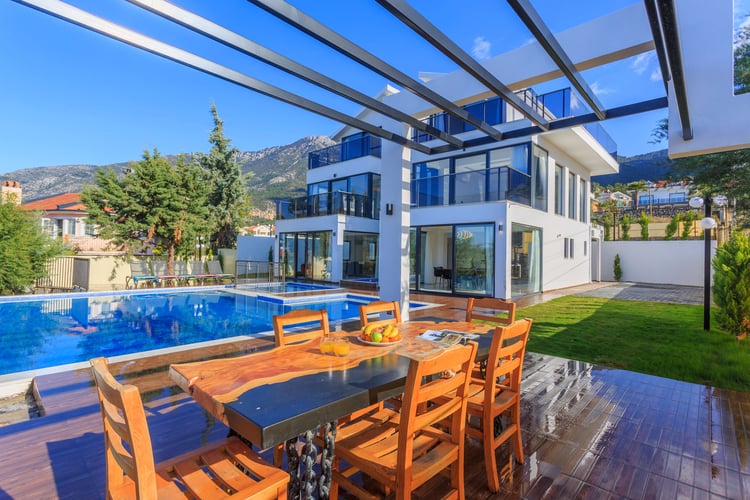 1kiralik-yazlik-villa-villa-kanada- (4).jpg