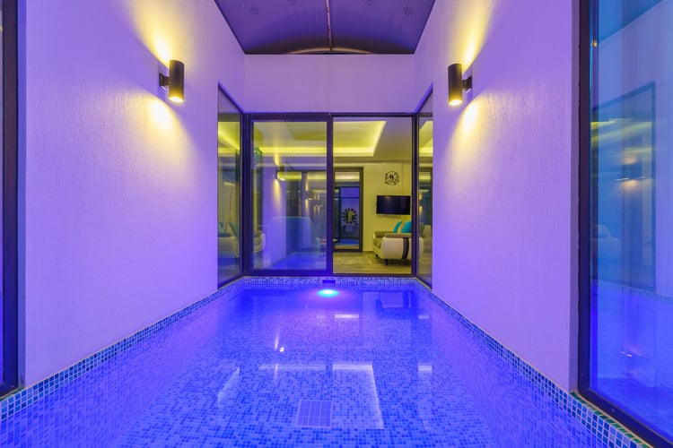 1kiralik-yazlik-villa-villa-leonardo (33).jpg