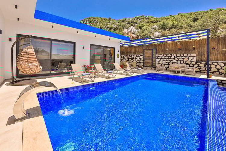 1jakuzili-kiralik-villa-villa-cancan- (3).jpg