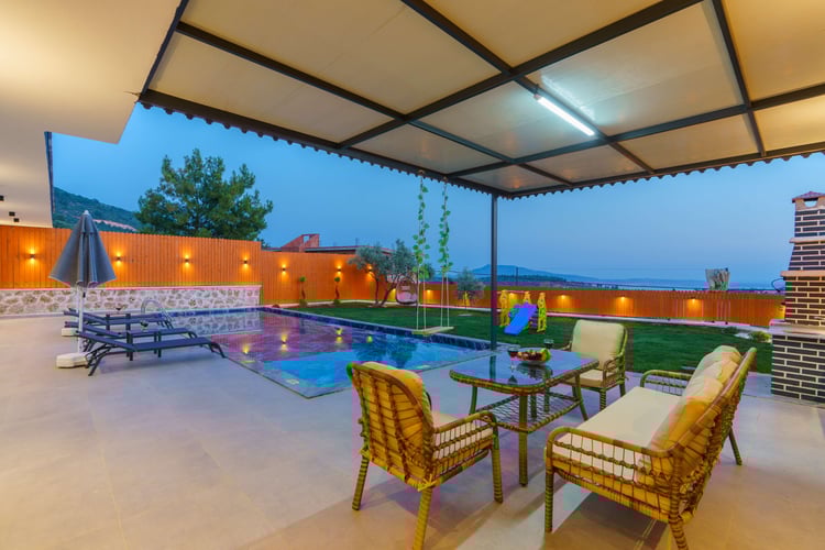 1kiralik-muhafazakar-villa-villa-tuna- (17).jpg