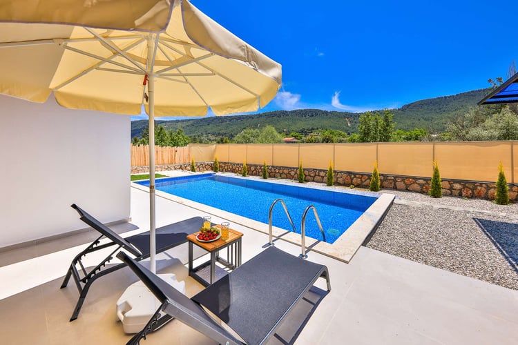 1kiralik-yazlik-tatil-villasi-villa-erisa- (16).jpg