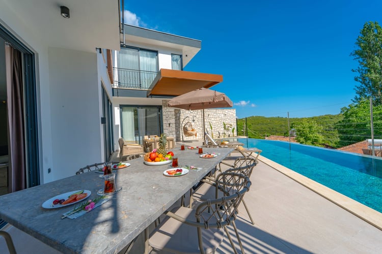 1kiralik-villa-villa-akbulut-tres- (19).jpg