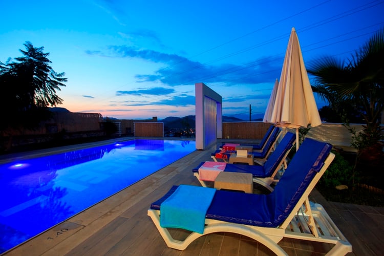 1jakuzili-yazlik-villa-villa-angel-prestige-g- (14).jpg