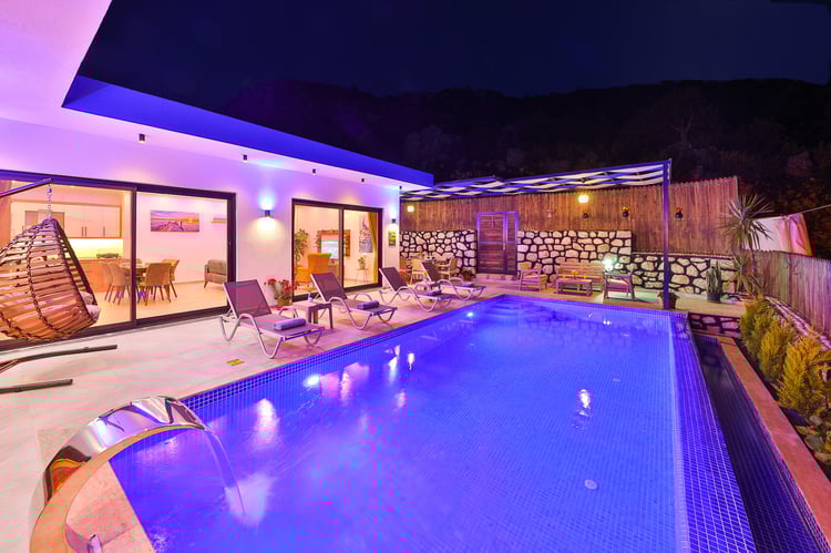 1jakuzili-kiralik-villa-villa-cancan- (16).jpg