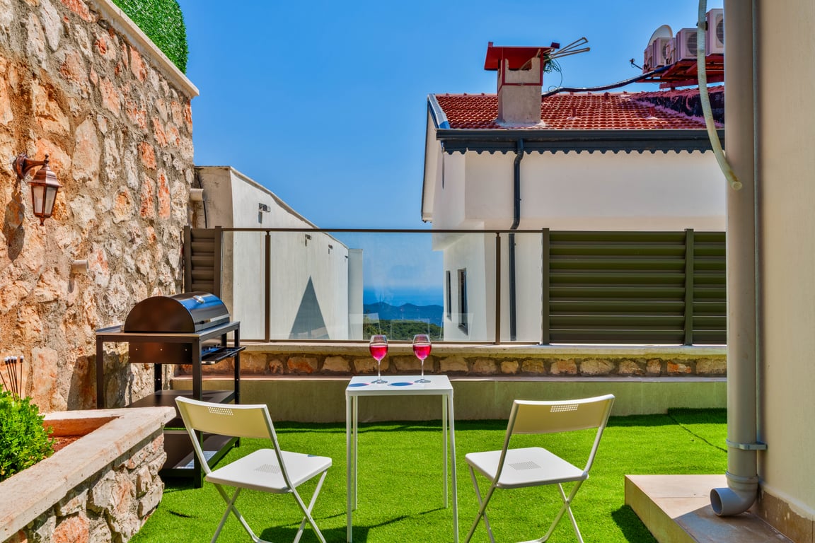 Villas Pera Hill-photo-3