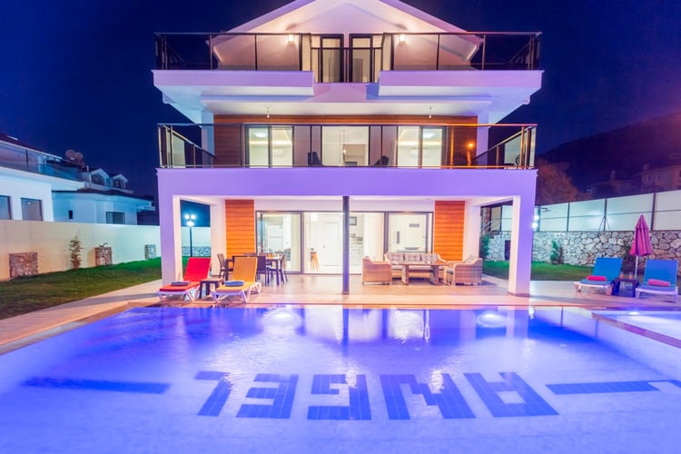 1kiralik-yazlik-villa-villa-sherbella- (10).jpg