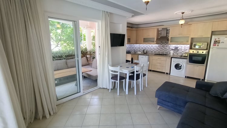 kiralik-ortak-havuzlu-apart-apart-baba- (23).jpg