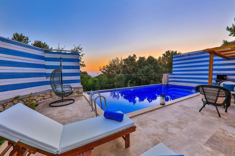 1kiralik-yazlik-tatil-villasi-villa-sunset-three- (26).jpg