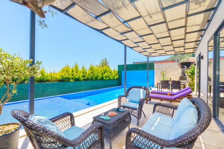 1kiralik-yazlik-villa-villa-leonardo (5).jpg