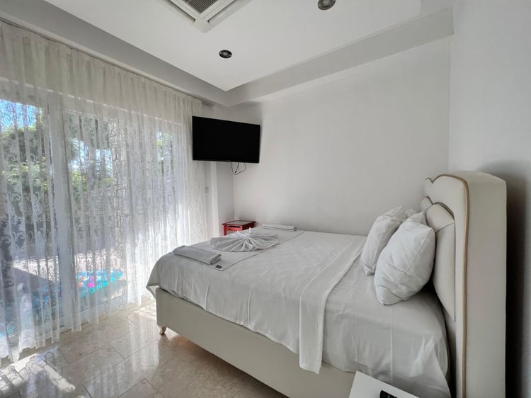 1kiralik-kalabalık-aileler-icin-uygun-villa-villa-gulistan- (19).jpeg