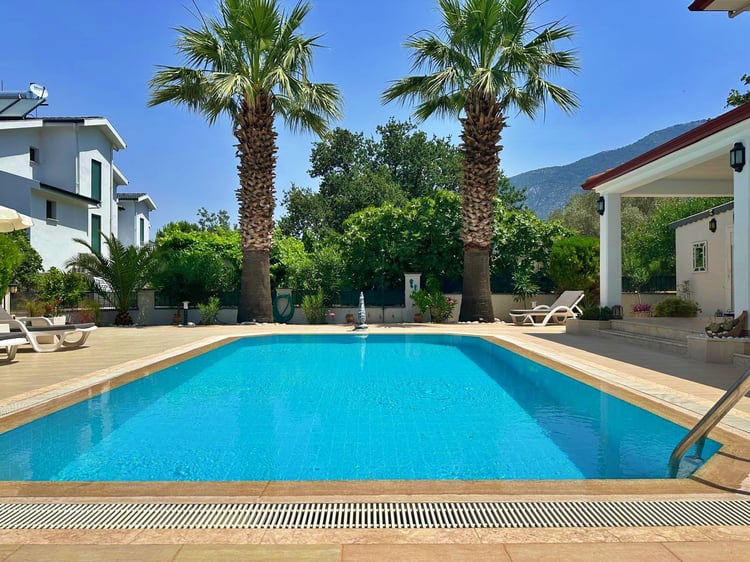 1yazlik-tatil-villasi-villa-london- (7).jpg