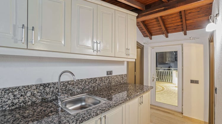 1kiralik-deniz-manzarali-villa-villa-beyaz- (53).jpg