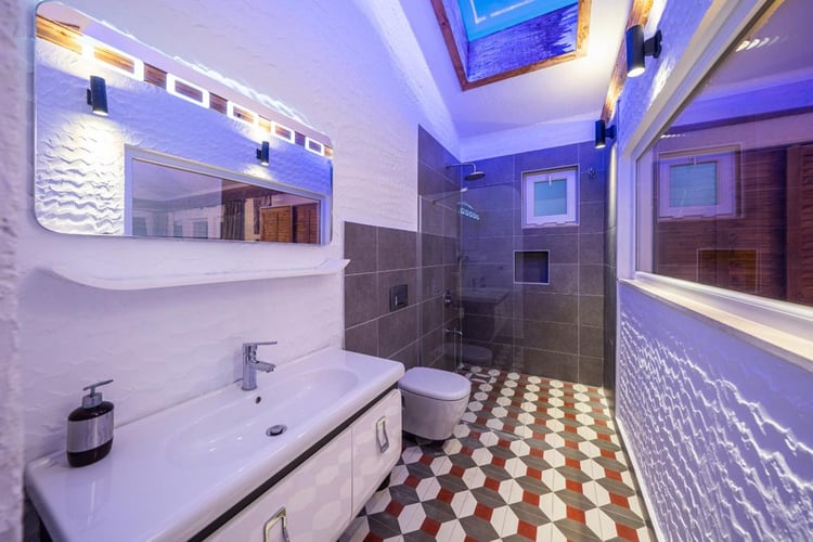 1kiralik-yazlik-villa-villa-stella- (23).jpg