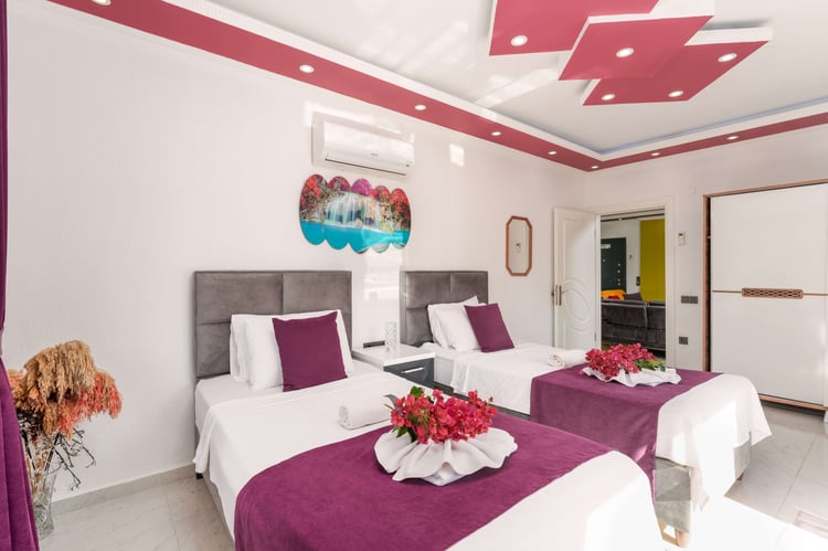 1kiralik-yazlik-villa-villa-ecba- (35).jpg