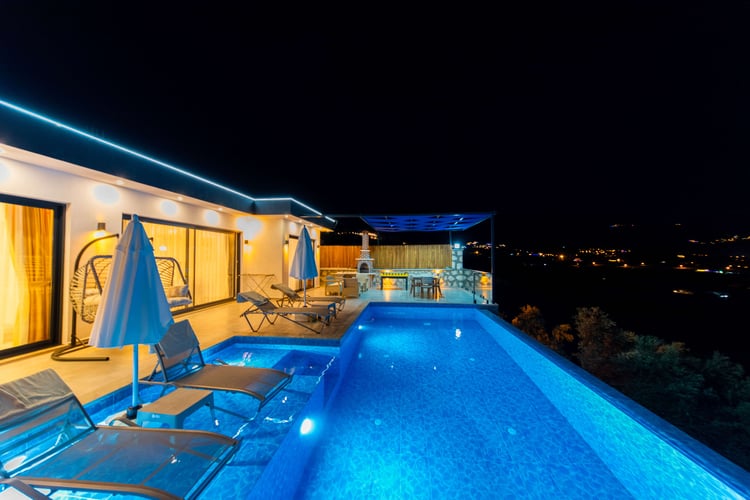 1kiralik-tatil-villasi-villa-asmina- (13).jpg