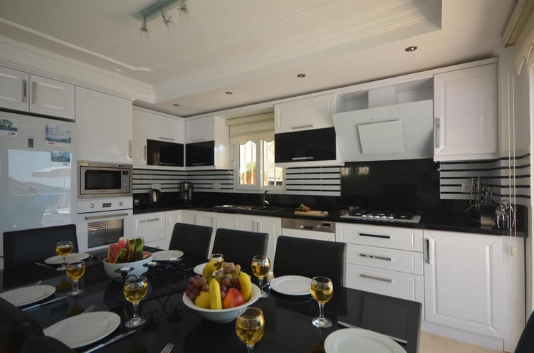 1kiralik-deniz-manzarali-villa-villa-rüzgar- (17).jpg