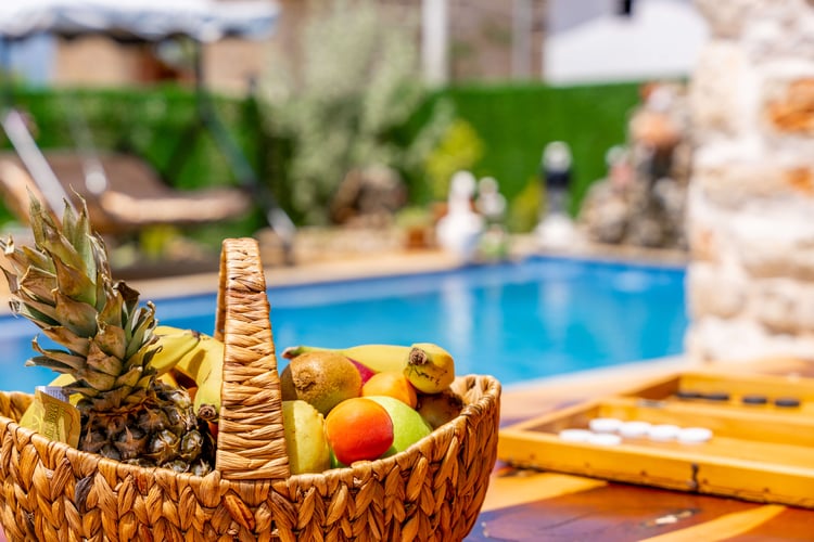 1kiralik-tatil-villasi-villa-güneş-kaş- (23).jpg