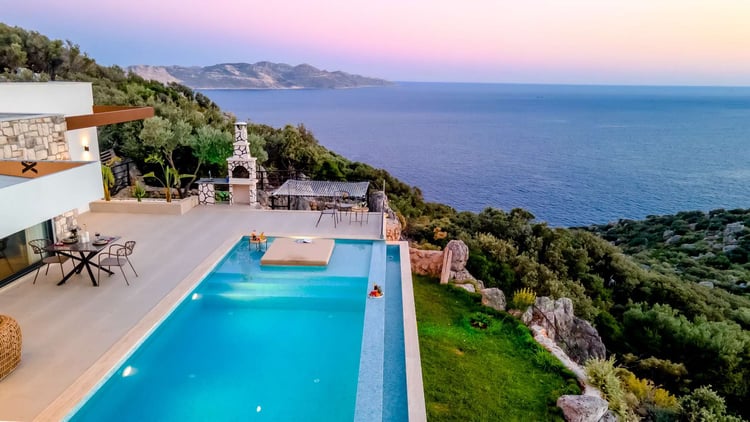 1kiralik-yazlik-deniz-manzarali-villa-villa-akbülüt-1- (43).jpg