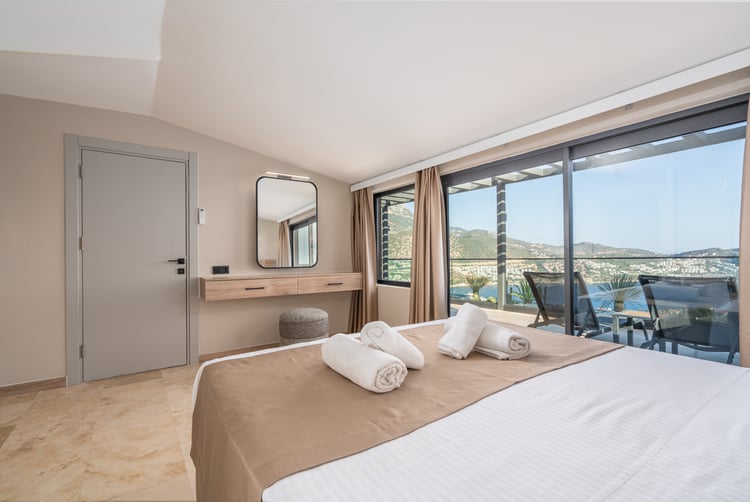 1kiralik-deniz-manzarali-villa-villa-buse-duo- (41).jpg