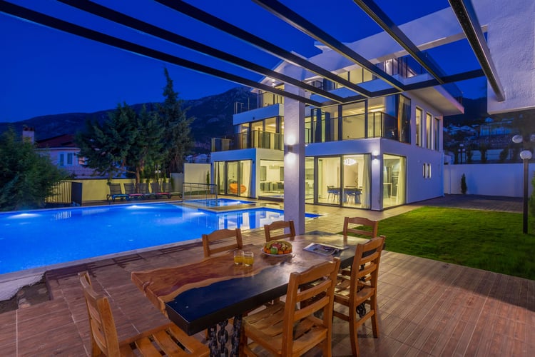 1kiralik-yazlik-villa-villa-kanada- (5).jpg