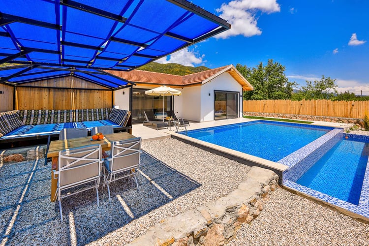 1kiralik-yazlik-tatil-villasi-villa-erisa- (11).jpg