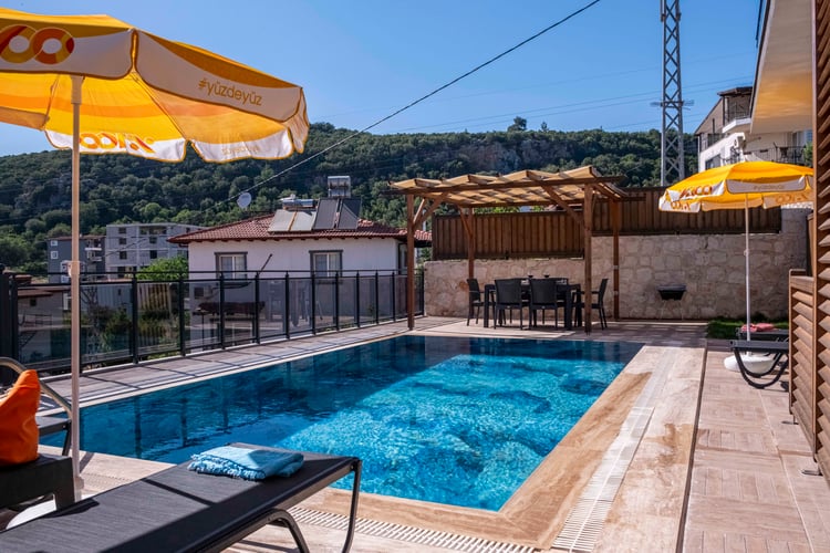 1kiralik-tatil-villasi-villa-savaya-one- (20).jpg