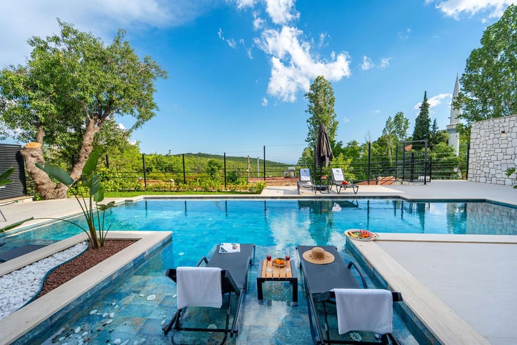 1kiralik-yazlik-villa-villa-akbulut-cuatro- (24).jpg