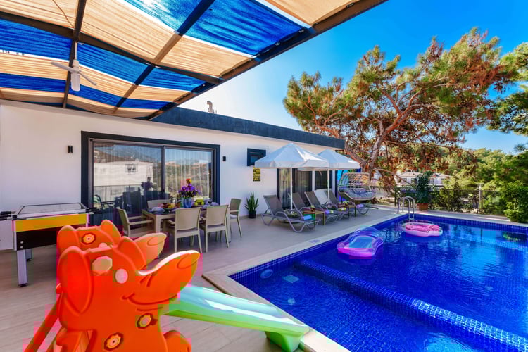 1kiralik-yazlik-villa-villa-ecba- (3).jpg