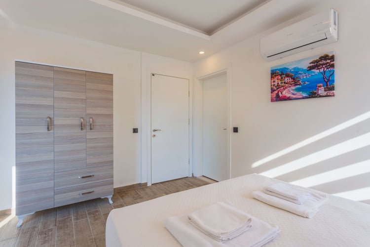 1kiralik-yazlik-tatil-villasi-villa-hisar-prestige-a- (28).jpg