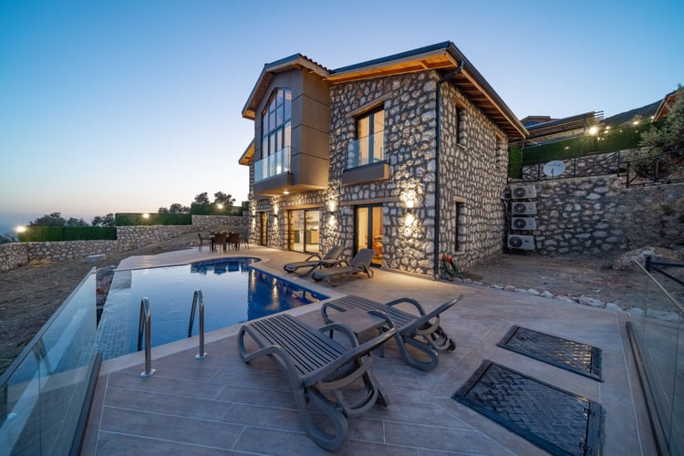 1kiralik-yazlik-villa-villa-buyuk-ada- (17).jpg