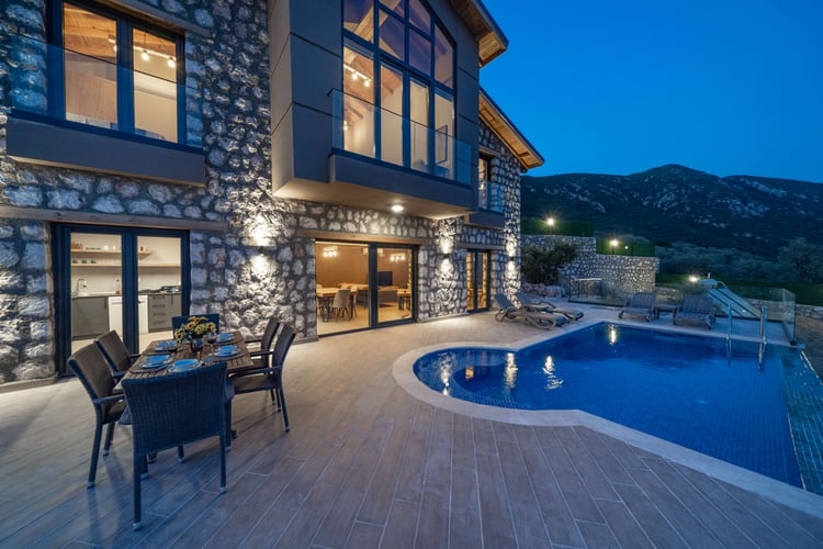 1kiralik-yazlik-villa-villa-buyuk-ada- (19).jpg