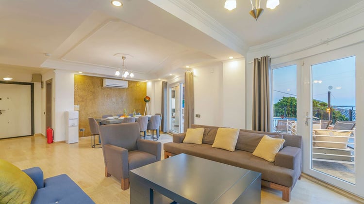 1kiralik-deniz-manzarali-villa-villa-beyaz- (25).jpg