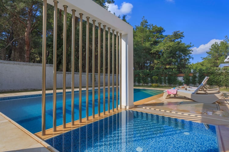 1kiralik-yazlik-tatil-villasi-villa-hisar-prestige-a- (16).jpg