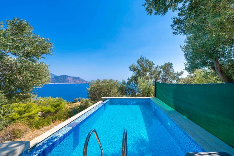 1kiralik-deniz-manzarali-villa-villa-sea- (16).jpg